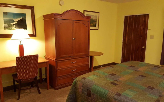 photo 5 of The Mountaineer Inn