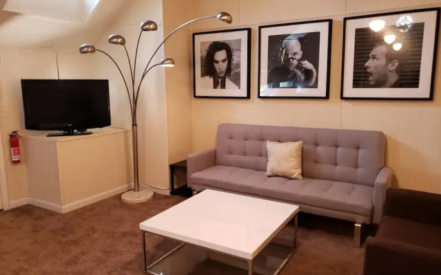 photo 3 of The Nash Guest House