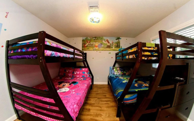 photo 4 of The Neverending Story Home