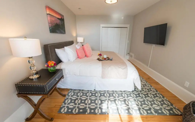 photo 2 of Newport Lofts - 194 Thames Street
