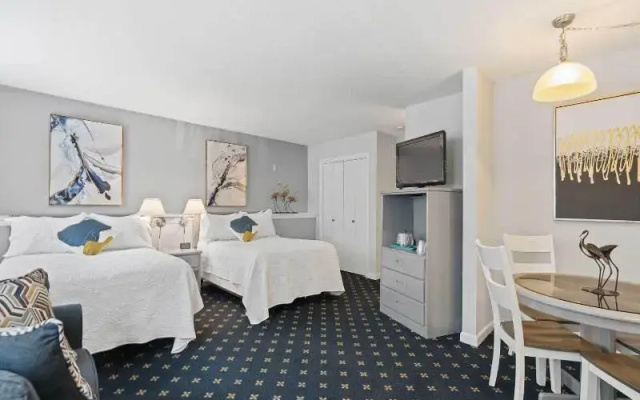 photo 5 of The Niantic Inn