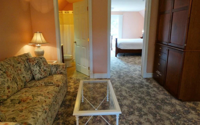 photo 5 of The Oakwood Inn Okoboji - Adults Only