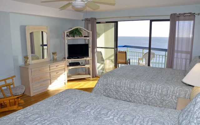 photo 3 of Oceans 708 by RedAwning