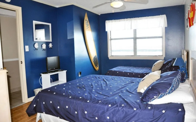 photo 4 of Oceans 708 by RedAwning