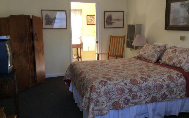 photo 4 of The Old Lewiston Inn