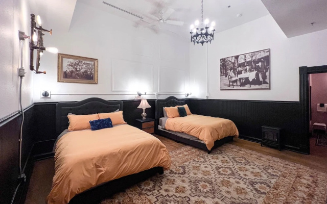 photo 5 of The Oliver Inn | Duluth Hotel Near Canal Park