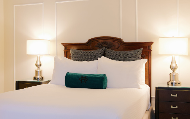 photo 2 of The Oxford Hotel