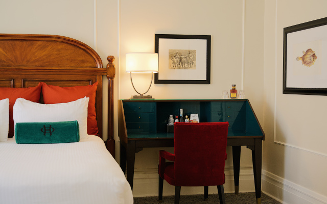 photo 4 of The Oxford Hotel