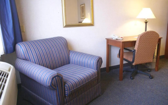 photo 4 of Raritan Hotel