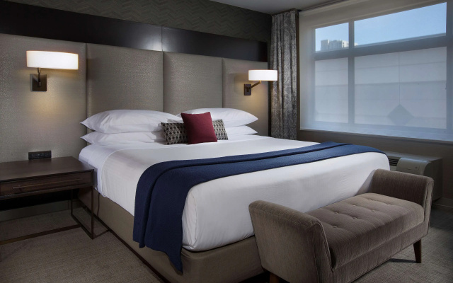 photo 4 of The Paramount Hotel