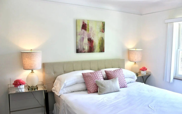 photo 5 of Spacious Luxury Home 5 min to Detroit Golf Club 4 car Free Parking