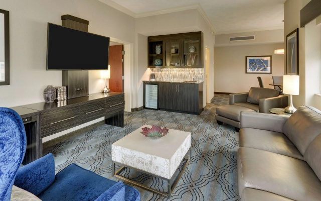 photo 5 of DoubleTree by Hilton St. Louis Forest Park