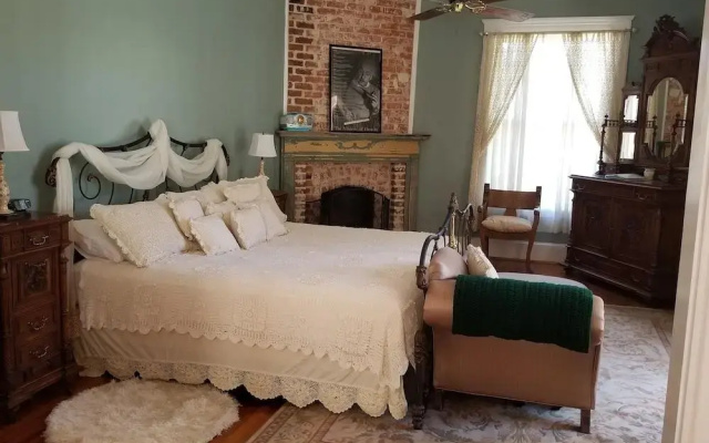 photo 3 of The Peach House