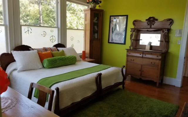 photo 5 of The Peach House