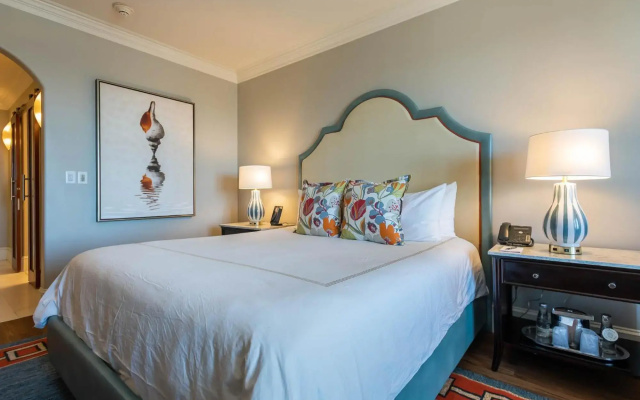 photo 3 of The Pearl Hotel
