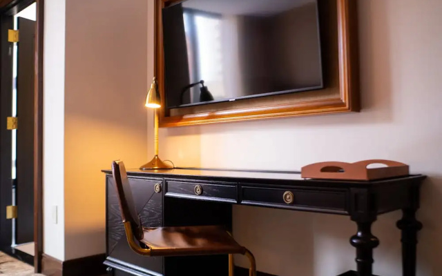 photo 5 of The Peregrine Omaha Downtown, Curio Collection by Hilton