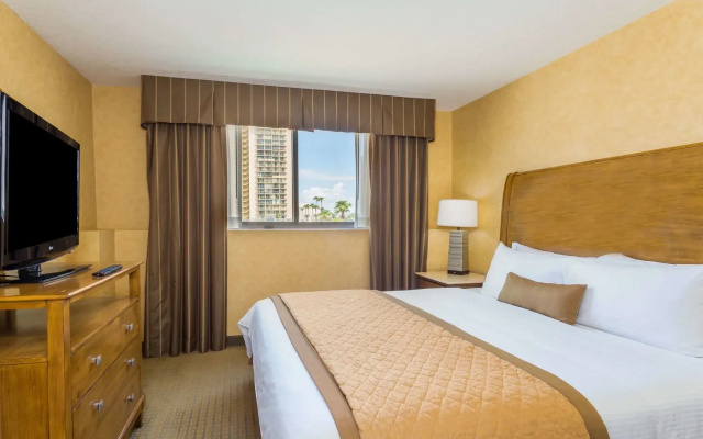 photo 3 of Wyndham Garden Phoenix Midtown