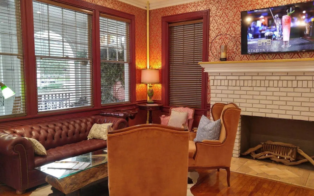photo 2 of The Cordova Inn, a New Hotel Collection Property