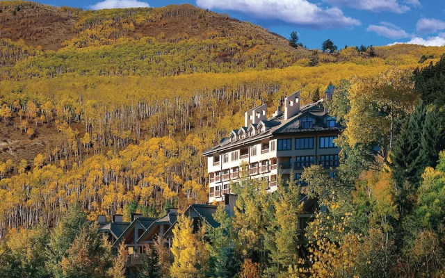 photo 4 of Scenic Penthouse  For 10, Ski In At Pines Lodge 3 Bedroom Condo by RedAwning