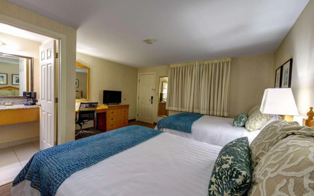 photo 3 of Port Inn and Suites Portsmouth, an Ascend Collection Hotel