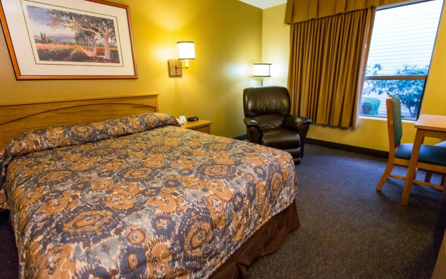 photo 3 of Portlander Inn and Marketplace