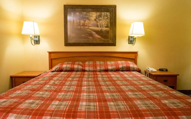 photo 5 of Portlander Inn and Marketplace
