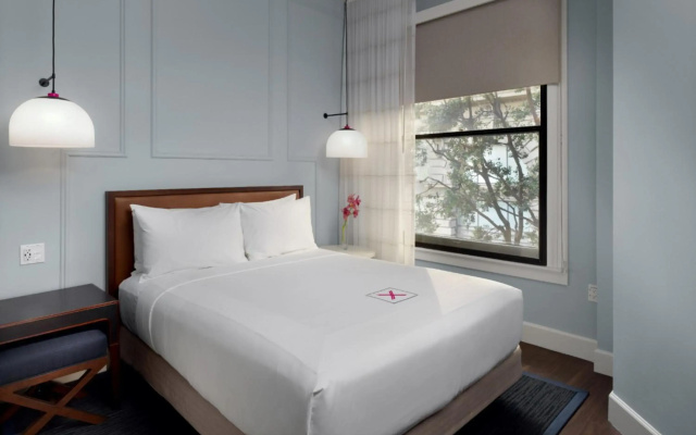 photo 2 of Axiom Hotel