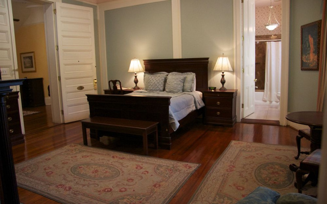 photo 5 of The Queen Anne