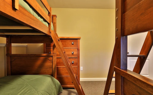 photo 4 of The Queens Croft V2 - Luxury Killington Ski Home. Newer. Better. Ski-ier. 3 Bedroom Home