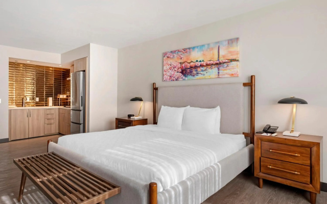 photo 3 of The Quincy, an Ascend Collection Hotel