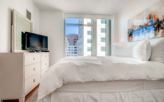 photo 4 of Global Luxury Suites at The Financial District