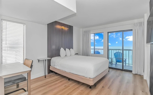photo 5 of The Reef at South Beach