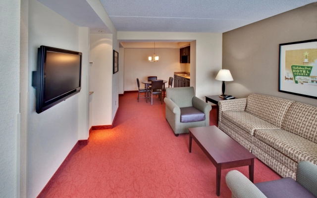 photo 5 of The Rewind West Des Moines, Tapestry Collection by Hilton