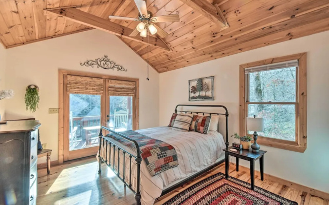 photo 2 of 'the River Rest' Ellijay Cabin w/ Hot Tub!