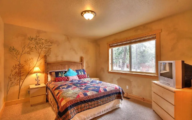 photo 2 of The River Rock Lodge Home 4 Bedrooms 3 Bathrooms Home