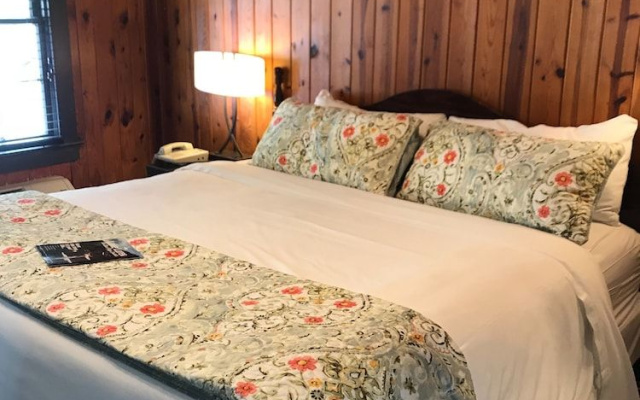 photo 5 of The Riverside Lodge at Chimney Rock