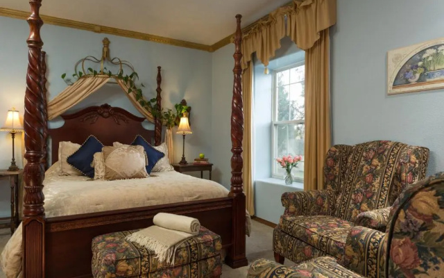 photo 4 of The Roosevelt Inn