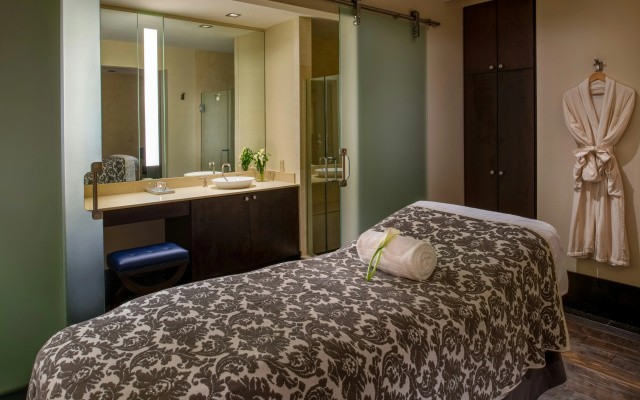 photo 3 of The Roosevelt New Orleans, A Waldorf Astoria Hotel