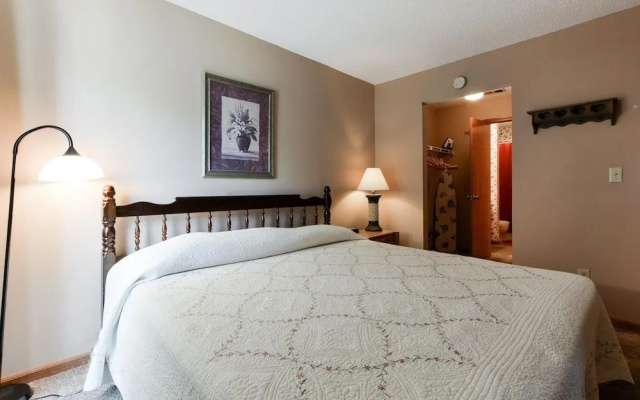 photo 2 of The Roost Royale