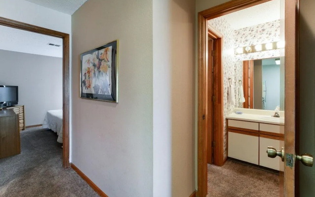 photo 3 of The Roost Royale