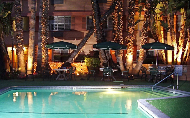 photo 3 of The Saga Motor Hotel