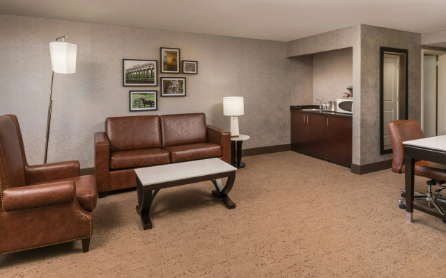 photo 3 of The Saratoga Hilton