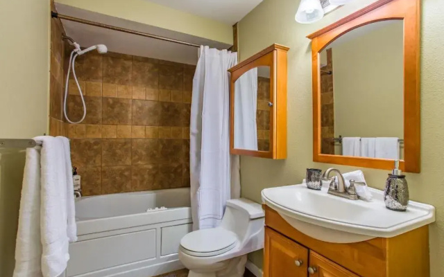 photo 5 of the Sea View, best area, no stairs Jacuzzi bathtub, new carpet