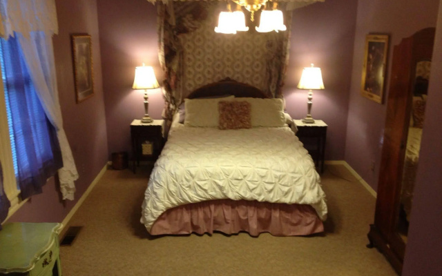 photo 4 of Shaw House Inn