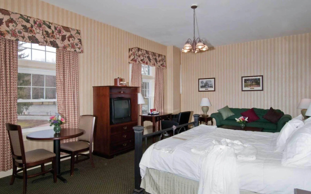 photo 3 of The Shawnee Inn and Golf Resort