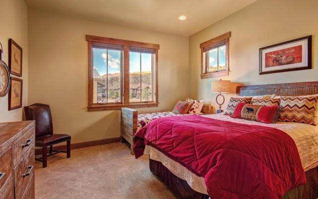 photo 3 of The Shores Lodge 3 Bedrooms 3.5 Bathrooms Home