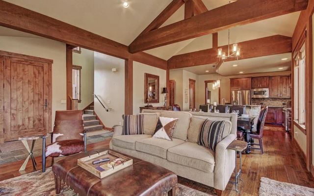 photo 5 of The Shores Lodge 3 Bedrooms 3.5 Bathrooms Home