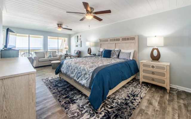 photo 2 of The Shores Townhome #116