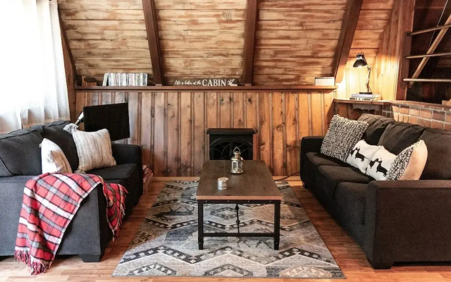 photo 2 of The Simple Life Cabin Apartment 2