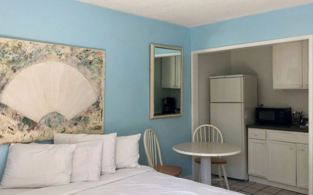 photo 3 of The St Maurice Beach Inn